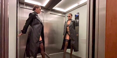 The glamorous escort was fucked hard and cummed on her pussy - Julia Graff