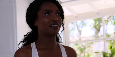 TeenEbonyPorn.com - Ebony teen from next door Daya Knight bounces on white shaft