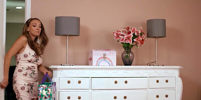 Stepmom walked in just when I squirted