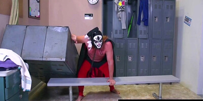 Jessica Jaymes And Nikki Benz - Wwe? Naked Milk Pro Wrestler! 10 Min