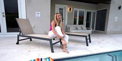 Stepmom Has No Regrets - S11:E1 - Juan El Caballo Loco, Laura Bentley - Brattymilf