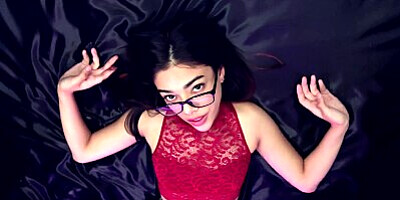 5KTEENS Harmony Wonder Spreads Her Pussy