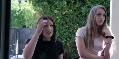 Dominant MILFs bang two submissive teens with big strapons
