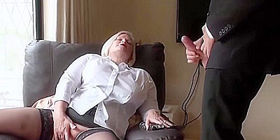 Sahara Knite, Loula Lou And Sam Bourne In Curvy Milfs In Threesome Action