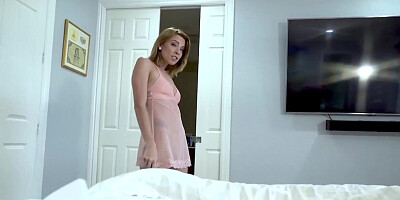 Hot natural tits stepdaughter Lexi Brooke fucked missionary