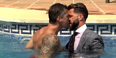 Hot hunk Jay Roberts fucked bareback by his sexy suit man