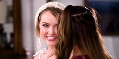 Sexy babes Aften Opal and Nikole Kash hot lesbian scissoring