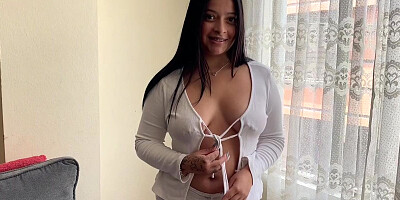My Neighbor Teases Me With Her Tight Clothes And I Invite Her To Fuck !