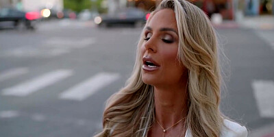 Marie Phoenix And Phoenix Marie In Legendary Milf Goes Airtight With 3 Monster Bbcs