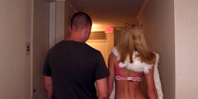 Random Model Fetishcon Handjob with Huge Cumshot (2 angles)