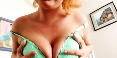 Watch junoesque Ashlee Graham's scene