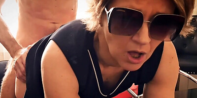 il va me la mettre profond dans mon cul serré