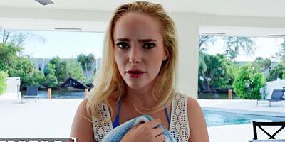 MOFOS - Personal Trainer Squeezes Athena Fleurs' Whole Body To Find Out The Best Workout For Her