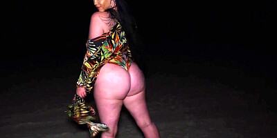 Pawg Queen Sucks huge Dick on South Beach