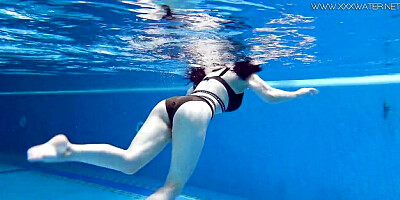 Underwater Show - public porn