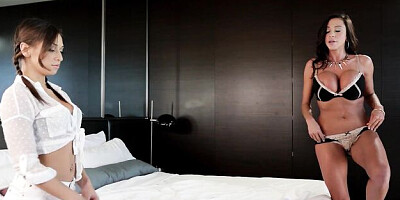 Playful Ariella Ferrera and Sara Luvv at pussy licking dirt