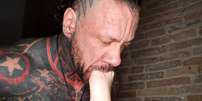 As her tatted beau rigidly bones her, the succulent brown-haired sweetie wails with delight - XXX po