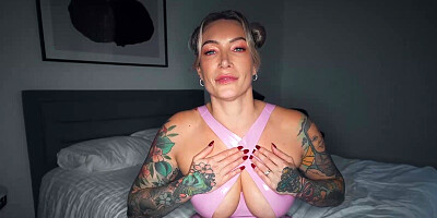 Big black cock and a dildo satisfy PAWG Ava Austin