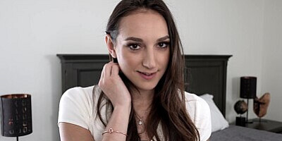 Andi Rose Wants to Know: Do You Wrap it before You Tap It, Or, Pull Out?... - S10:E3