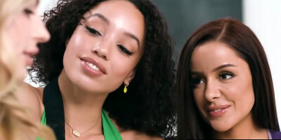 Vanna Bardot And Anna Claire Clouds - Open Lesbian Couple Have Steamy 3-way