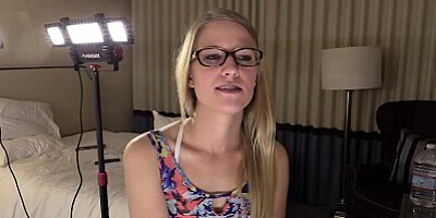 Cute Country Girl Cums, Gets Fucked Hard & Facialed