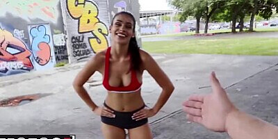 MOFOS - B girl Katana Komba can do more than dance