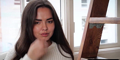 Tiny Canadian teen is just irresistible