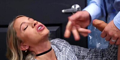 Brazzers - Boss Gives it Right To His Sexy Blonde Assistant Khloe Kapri