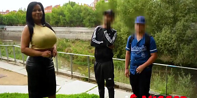 Giant Tits Vs Small Head! Guy Cant Believe How Lucky He Is With 6 Min - Jennifer Dominic