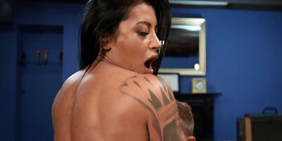 Big booty tattooed goddess gets her tight pussy stretched