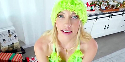 Khloe Kapri Grinchy Sis Steals Christmas