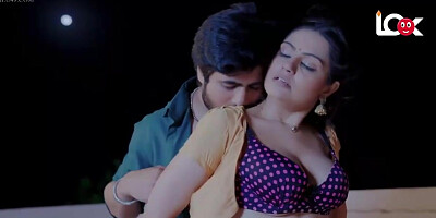 Desi Housewife Sucking Ane Fucking with Big Cock