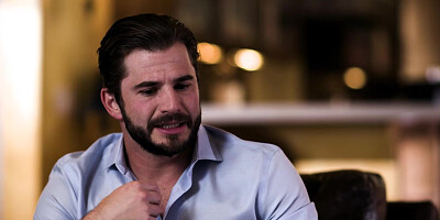 Blonde babe fucks guy to not get exposed