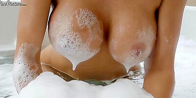 Milf Cum Drain Freshens Up Cunt For Big Cock