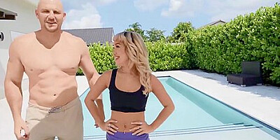 Latina Teen 18+ Tastes Cock Before Riding It Hardcore With Luna Luxe