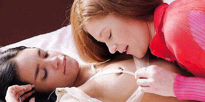 Impressive lesbian play with two hot models Dulce and Sofilie