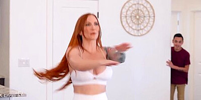 Sophia Locke - Cameltoe Stepmom Milf Wants To Stay Fit At All Costs