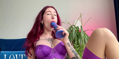 Hot Inked Milf Tells You When To Cum