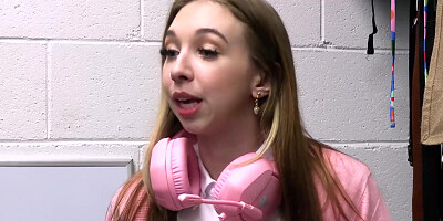 ShopliftersPunished.com - Bitch Bri's officer Rusty Plumbs jizz-shotgun polishing and jism guzzle