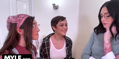 The House Bunny 1: Fucking Like Charlotte, Maya - Charlotte Sins And Maya Woulfe