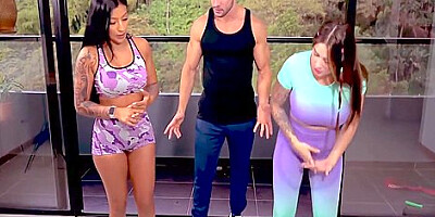 Fitness Trainer Gets Two New Slutty Clients 30 Min