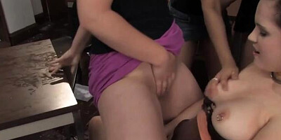 Pissing HD: Charlotte Vale pissing