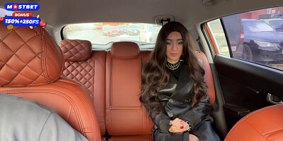 Rocker Chick Fucks Taxi Driver To Avoid Being Late For Rock Festival