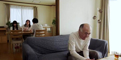 RMH338-QHNNAWUWNE131405959