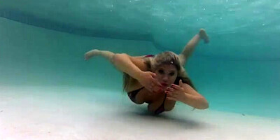 Kacey Parker In The Pool