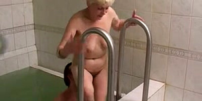 Mother with saggy sluggish boobs nailing with lackadaisical cock