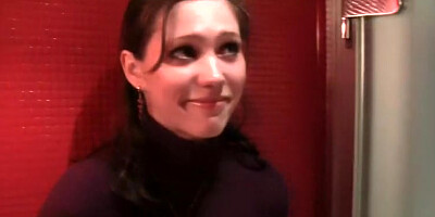 Stunning young girl in real live porn