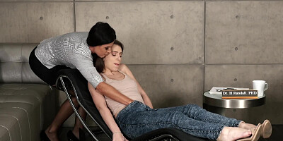 All work can wait when two hot ladies want same-sexed act