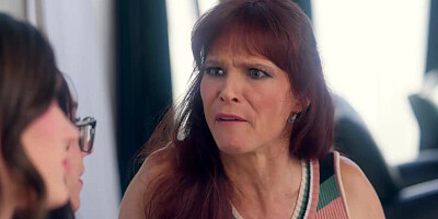 SHESEDUCEDME Stepmom Conversion Therapy