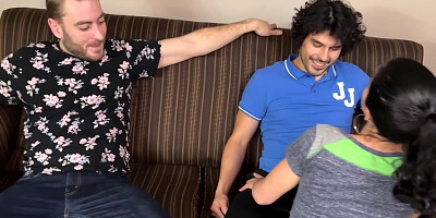 College Girl Delivers Pizza to 2 Cute Guys & Gives Them the Night of Their Lives - Vanessa Cliff